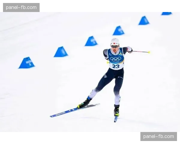 米兰冬奥会中国代表团全家福:126名运动员整装待发,展现冰雪赛场追逐梦想决心 米兰冬奥会中国代表团全家福:126名运动员整装待发,展现冰雪赛场追逐梦想决心