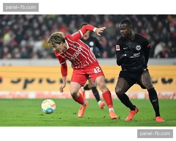 德甲官方公布第27轮裁判名单，焦点战指派VAR经验丰富团队